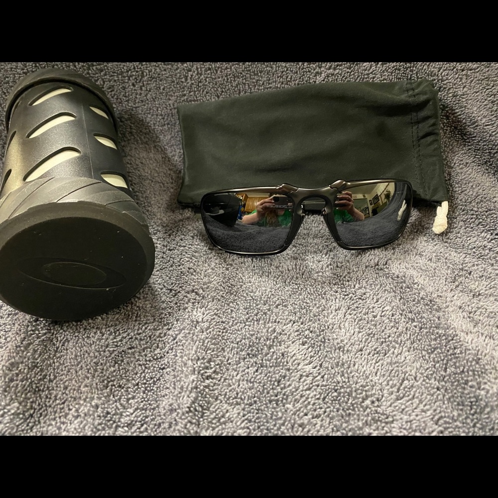 Oakley Sunglasses Badman - Polarized (Black)